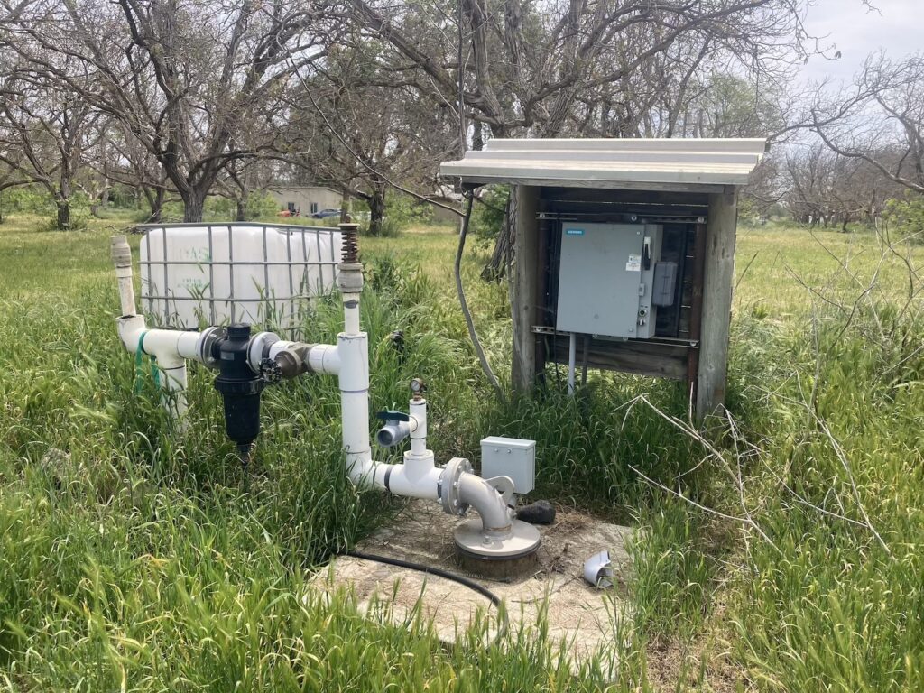 A groundwater ag well is used to supply water for farming operations,
including irrigation for crops. 