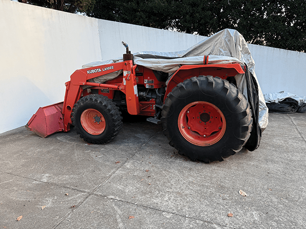 red farm tractor